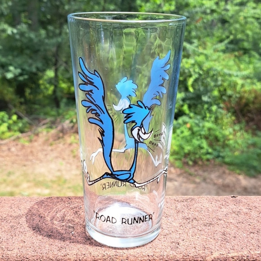 Vintage 1973 Pepsi Road Runner Collector's Glass